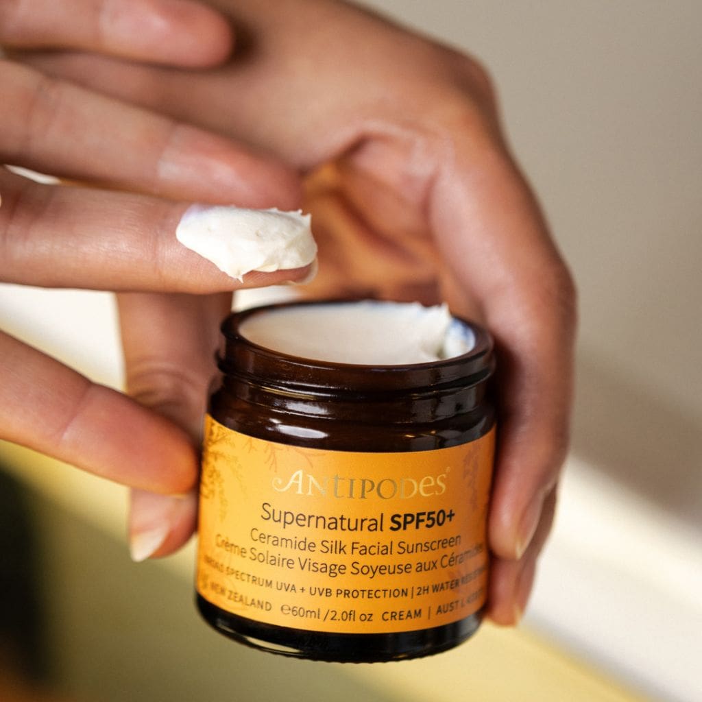 Aurinkovoide kasvoille Antipodes Supernatural SPF 50+ koostumus