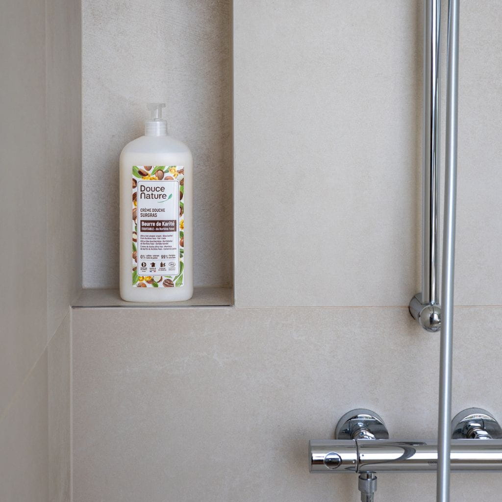 Douce Nature Karite suihkuvoide 1000ml