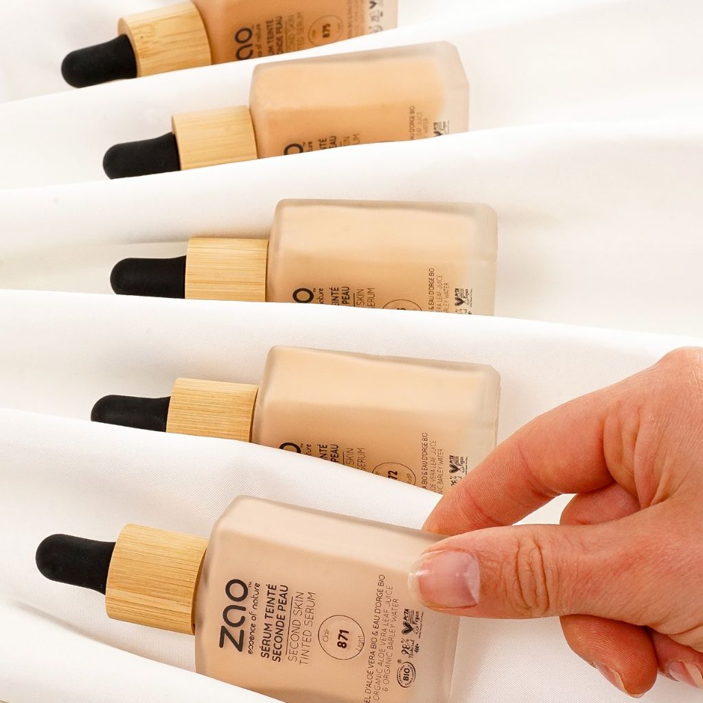 Seerumimeikkivoide Zao Second Skin Tinted Serum Foundation 30ml