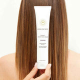 Innersense Serenity Smoothing Cream muotoiluvoiteella sileät hiukset